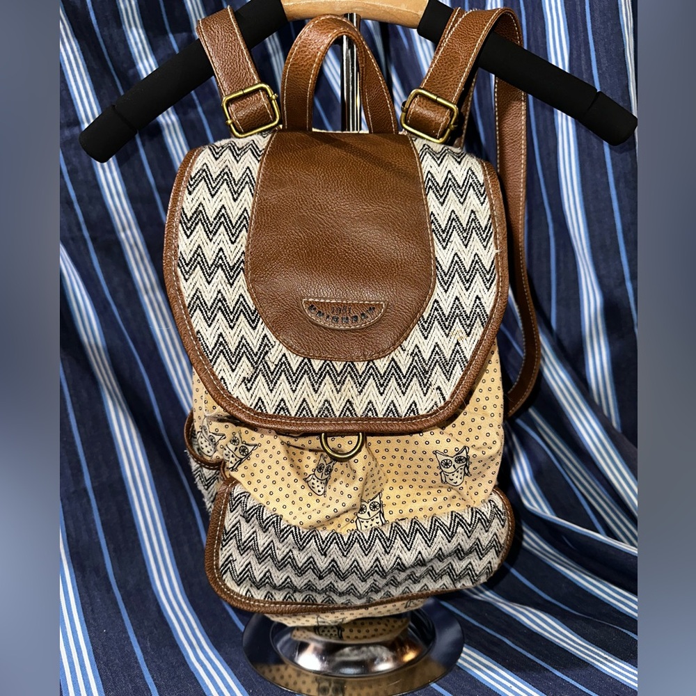 UNIONBAY vtg Y2K Brown and Cream Chevron Mini Backpack